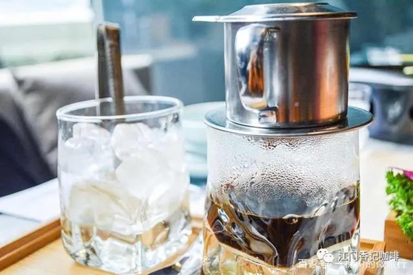 滴漏冰咖啡